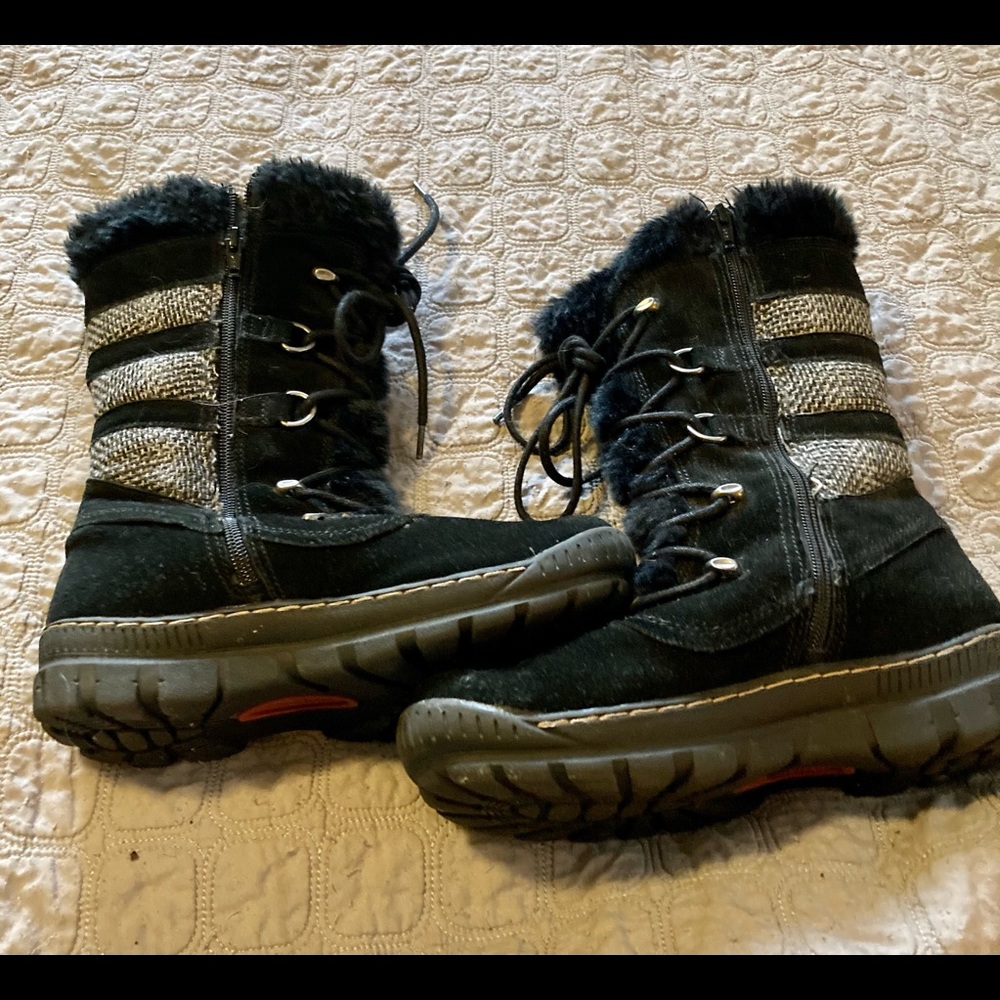 Bear traps fully lined all weather boots